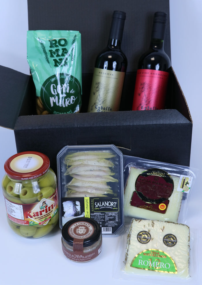 Premium Red Wine and Tapas Mix